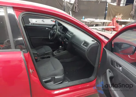 2013 Volkswagen Jetta 2.0L Base/2.0L S z USA, uszkodzony, nr VIN 3VW2K7AJ3DM449739